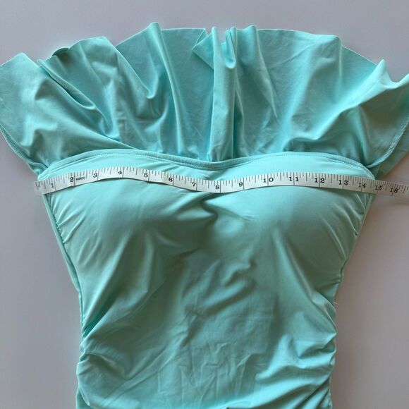 NWT La Blanca Island Goddess Ruffled Bandeau One Piece Swimsuit in Seafoam Sz 8 - Picture 12 of 14